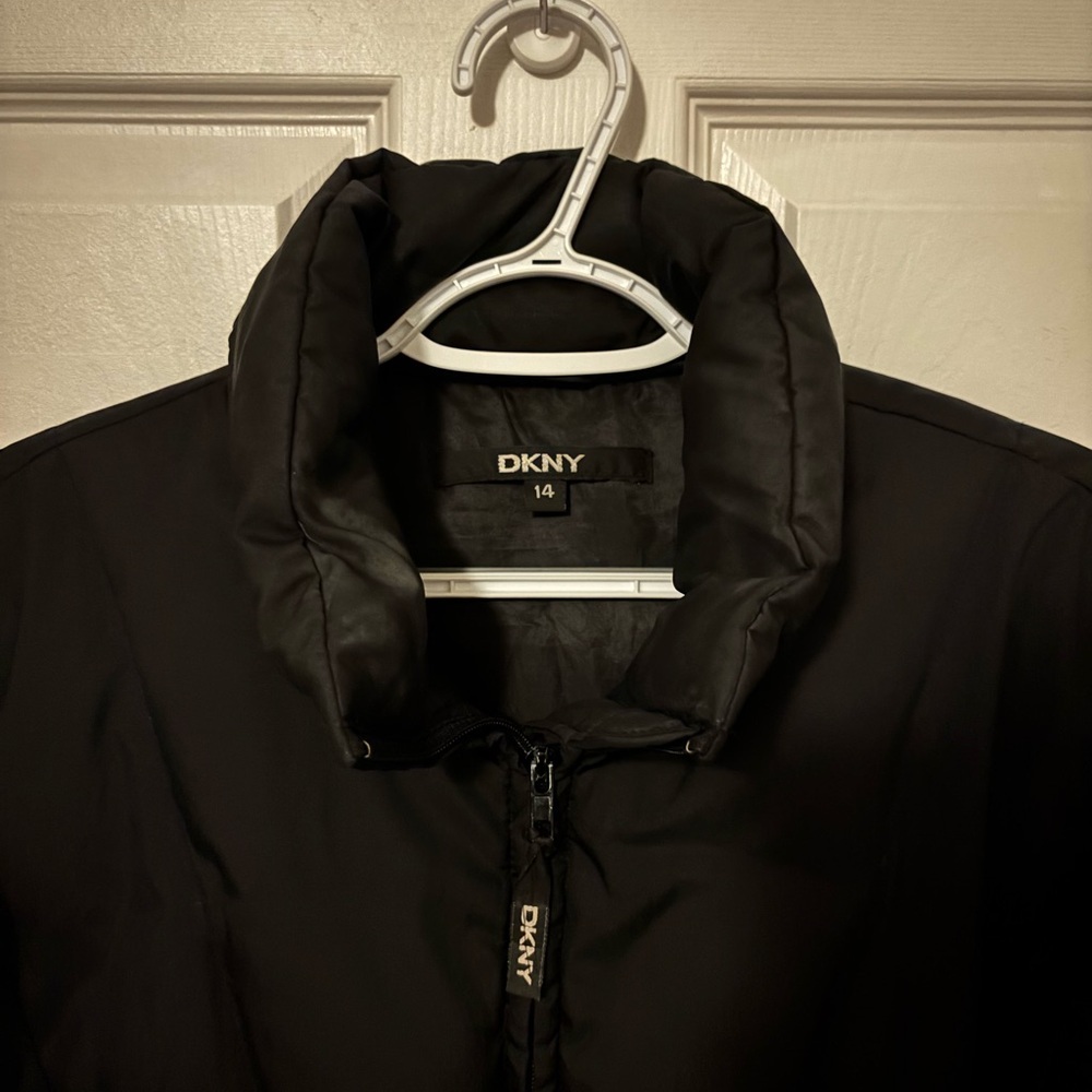 DKNY Black Down Puffer Jacket Women’s Size 14 Quilted Winter Coat - Picture 2 of 6
